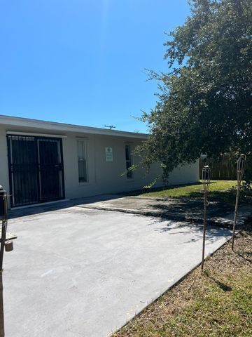 1699 NW 7th Terrace, Pompano Beach, FL 33060