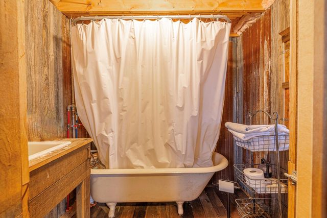 387 CR 238 A, Cameron, TX 76520