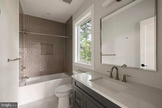 6179 HARDY DR, Mclean, VA 22101