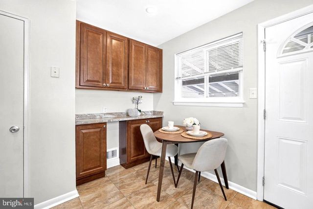 5129 CHILLUM PL NE, Washington, DC 20011