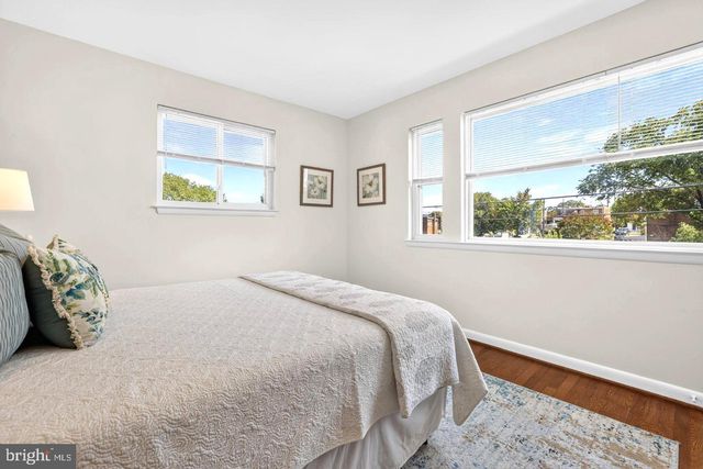 5129 CHILLUM PL NE, Washington, DC 20011