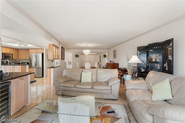 4451 GULF SHORE BLVD N 505, Naples, FL 34103