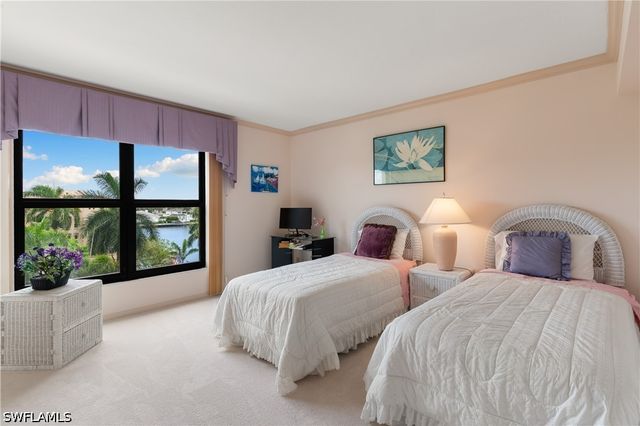 4451 GULF SHORE BLVD N 505, Naples, FL 34103