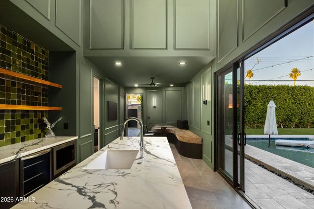 4334 E LEWIS Avenue, Phoenix, AZ 85008