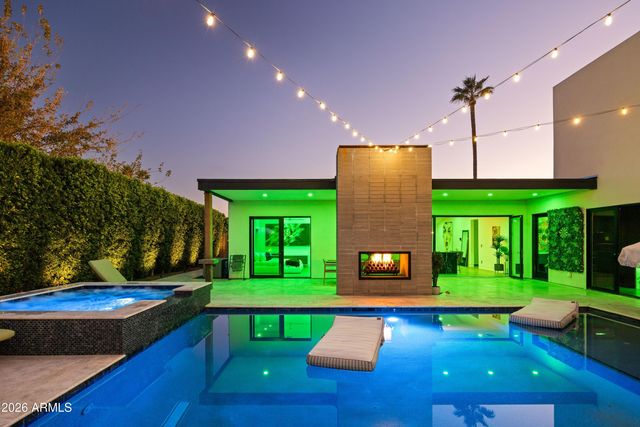 4334 E LEWIS Avenue, Phoenix, AZ 85008