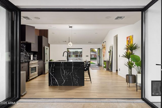 4334 E LEWIS Avenue, Phoenix, AZ 85008