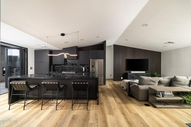 4334 E LEWIS Avenue, Phoenix, AZ 85008