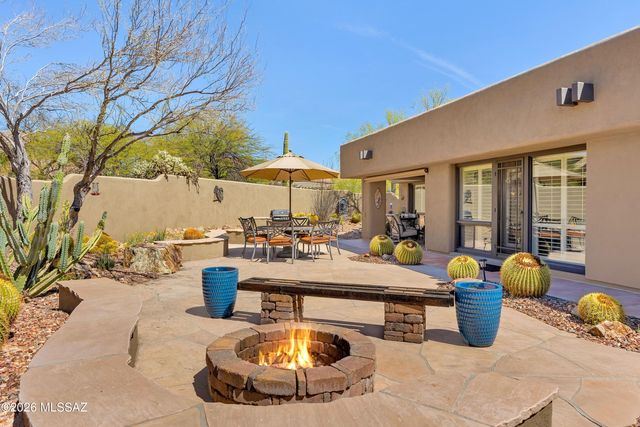 11792 N Via De La Verbenita, Oro Valley, AZ 85737