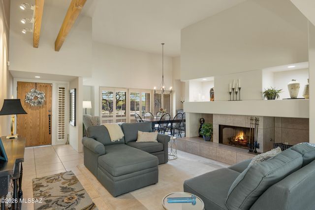 11792 N Via De La Verbenita, Oro Valley, AZ 85737