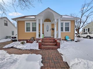 221 S Rapp Avenue, Columbia, IL 62236