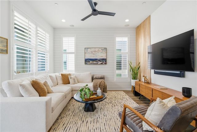 2112 Tidewater Circle, Costa Mesa, CA 92627