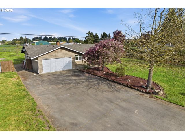 1270 Ne BLOSSOM Dr, Mc Minnville, OR 97128