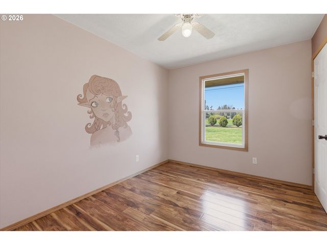 1270 Ne BLOSSOM Dr, Mc Minnville, OR 97128
