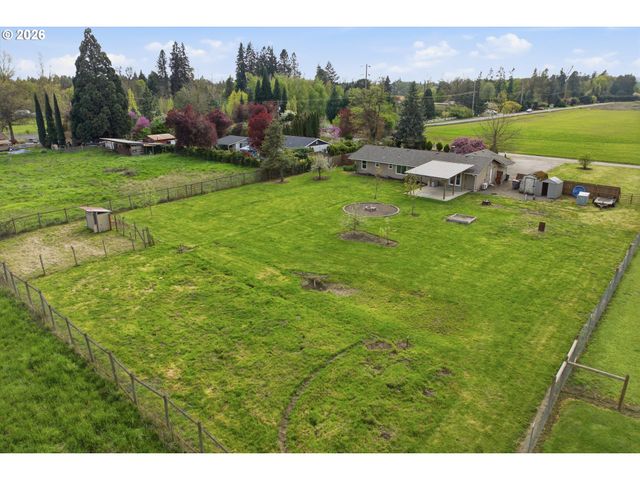 1270 Ne BLOSSOM Dr, Mc Minnville, OR 97128