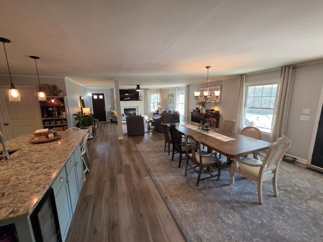 811 Hogans Branch Rd, Hendersonville, TN 37075