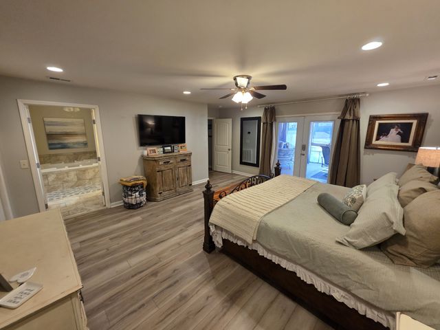 811 Hogans Branch Rd, Hendersonville, TN 37075