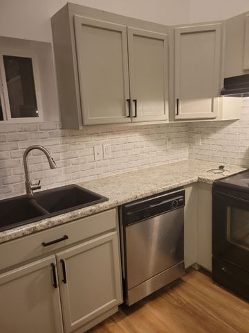 811 Hogans Branch Rd, Hendersonville, TN 37075