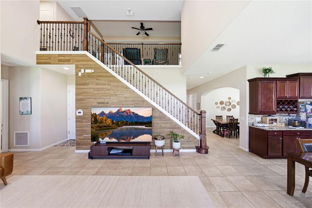 1902 VIA LAGO DRIVE, Lakeland, FL 33810
