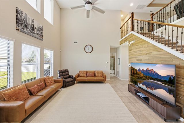 1902 VIA LAGO DRIVE, Lakeland, FL 33810