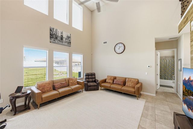 1902 VIA LAGO DRIVE, Lakeland, FL 33810