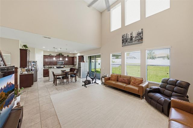 1902 VIA LAGO DRIVE, Lakeland, FL 33810