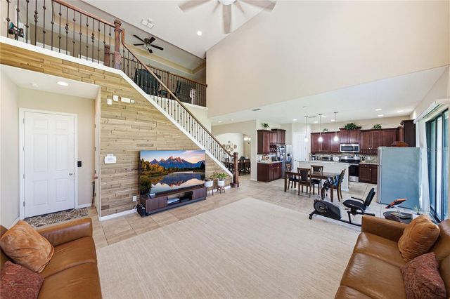 1902 VIA LAGO DRIVE, Lakeland, FL 33810