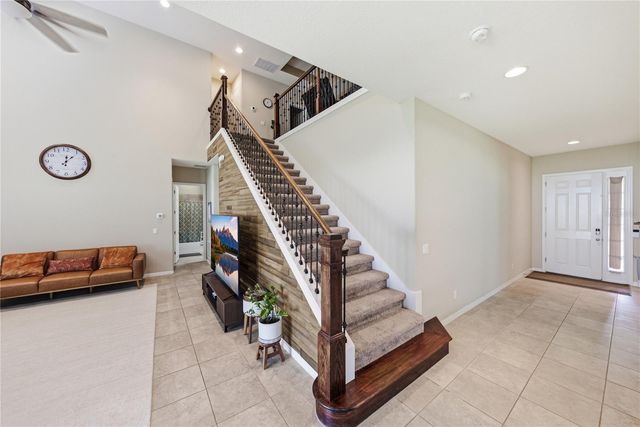 1902 VIA LAGO DRIVE, Lakeland, FL 33810