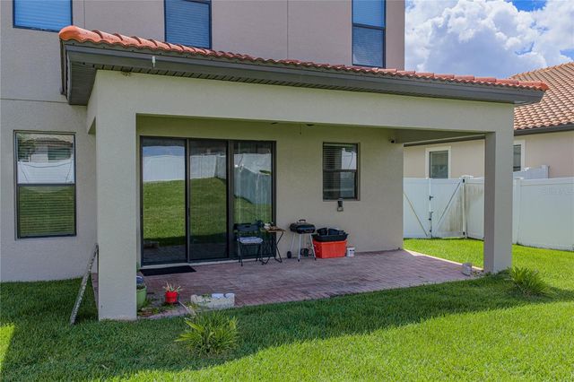1902 VIA LAGO DRIVE, Lakeland, FL 33810