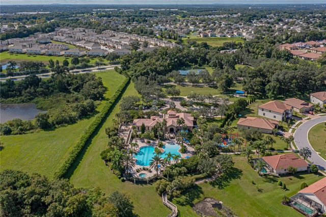 1902 VIA LAGO DRIVE, Lakeland, FL 33810