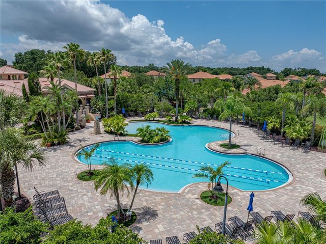1902 VIA LAGO DRIVE, Lakeland, FL 33810