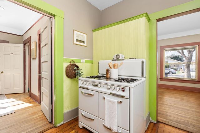 1336 N Del Mar Avenue, Fresno, CA 93728