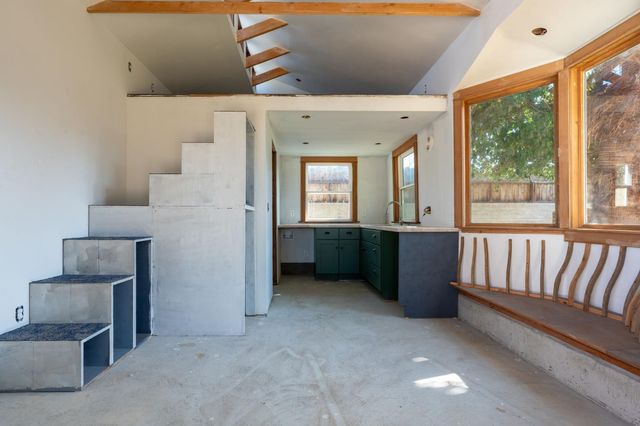 1336 N Del Mar Avenue, Fresno, CA 93728