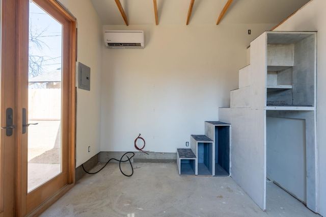 1336 N Del Mar Avenue, Fresno, CA 93728