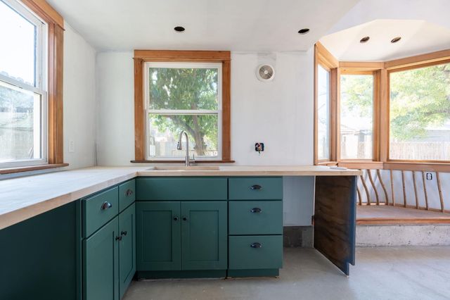 1336 N Del Mar Avenue, Fresno, CA 93728