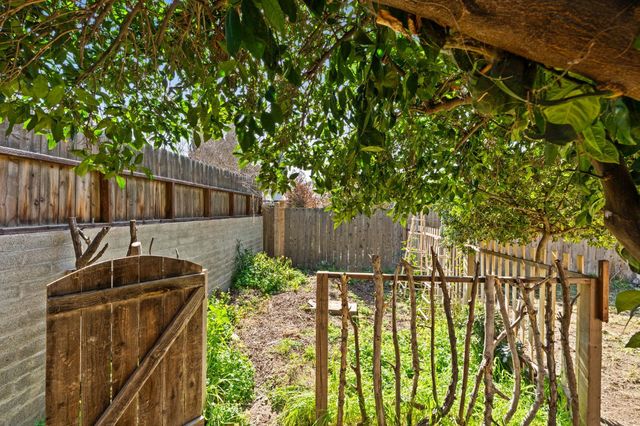 1336 N Del Mar Avenue, Fresno, CA 93728