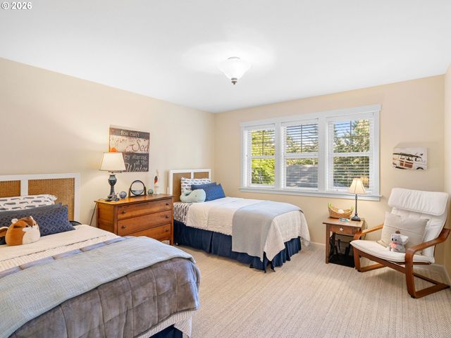 10 BIG TREE Rd, Gleneden Beach, OR 97388