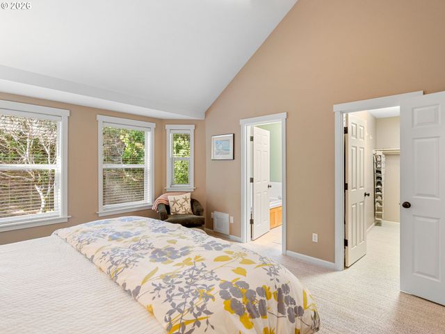 10 BIG TREE Rd, Gleneden Beach, OR 97388