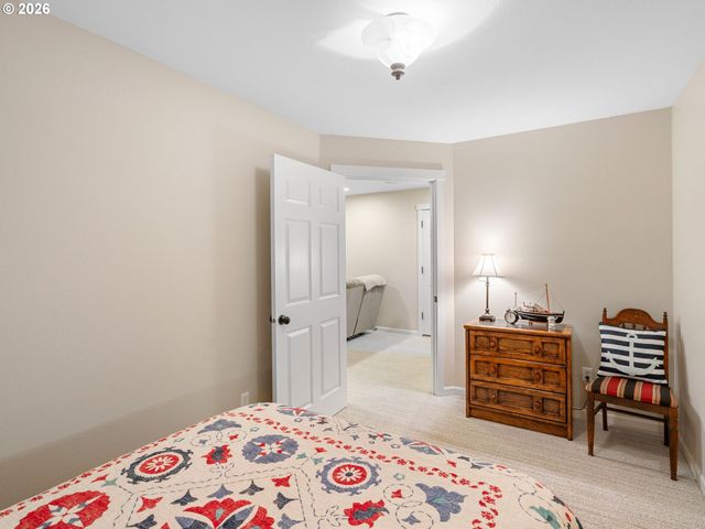 10 BIG TREE Rd, Gleneden Beach, OR 97388