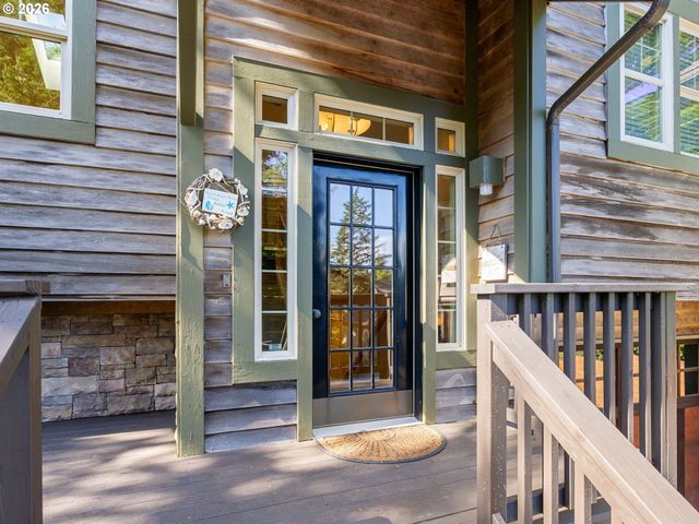 10 BIG TREE Rd, Gleneden Beach, OR 97388