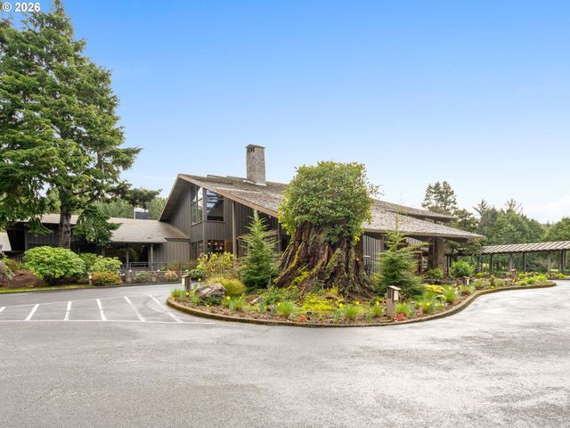 10 BIG TREE Rd, Gleneden Beach, OR 97388