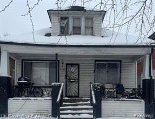 7545 Holmes Street, Detroit, MI 48210