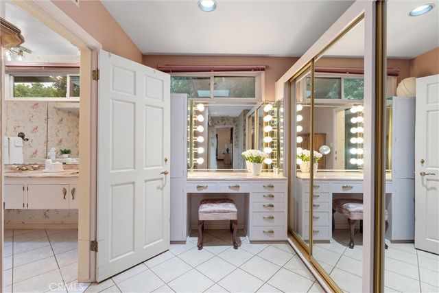 1455 La Perla, Long Beach, CA 90815
