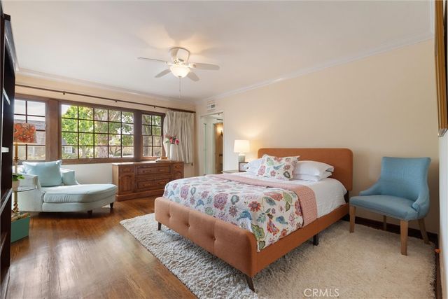 1455 La Perla, Long Beach, CA 90815