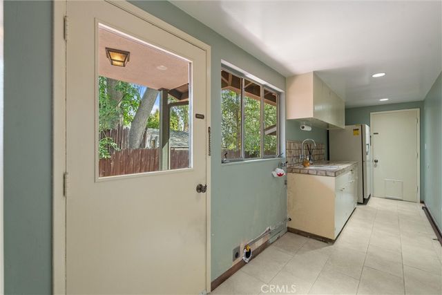 1455 La Perla, Long Beach, CA 90815