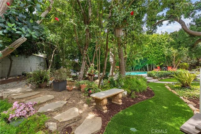 1455 La Perla, Long Beach, CA 90815