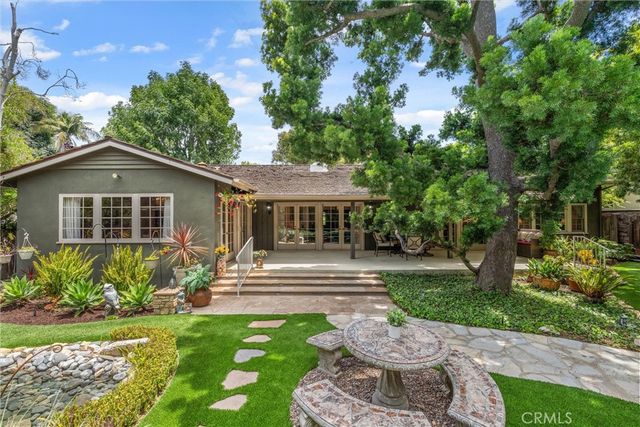 1455 La Perla, Long Beach, CA 90815