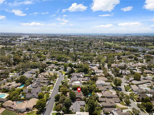 1455 La Perla, Long Beach, CA 90815