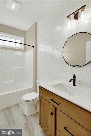 04 ROLLING MEADOW ROAD, Lebanon, PA 17046