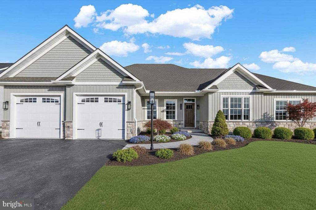 04 ROLLING MEADOW ROAD, Lebanon, PA 17046