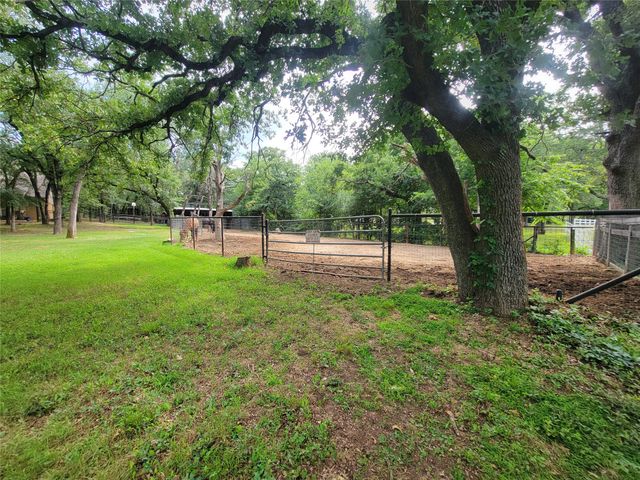 525 Estates Drive, Copper Canyon, TX 75077